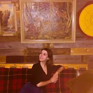 Meet your Posher, Annissa